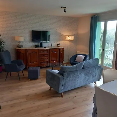 Avec Jardin & Parking , 15 Min Du Centre De